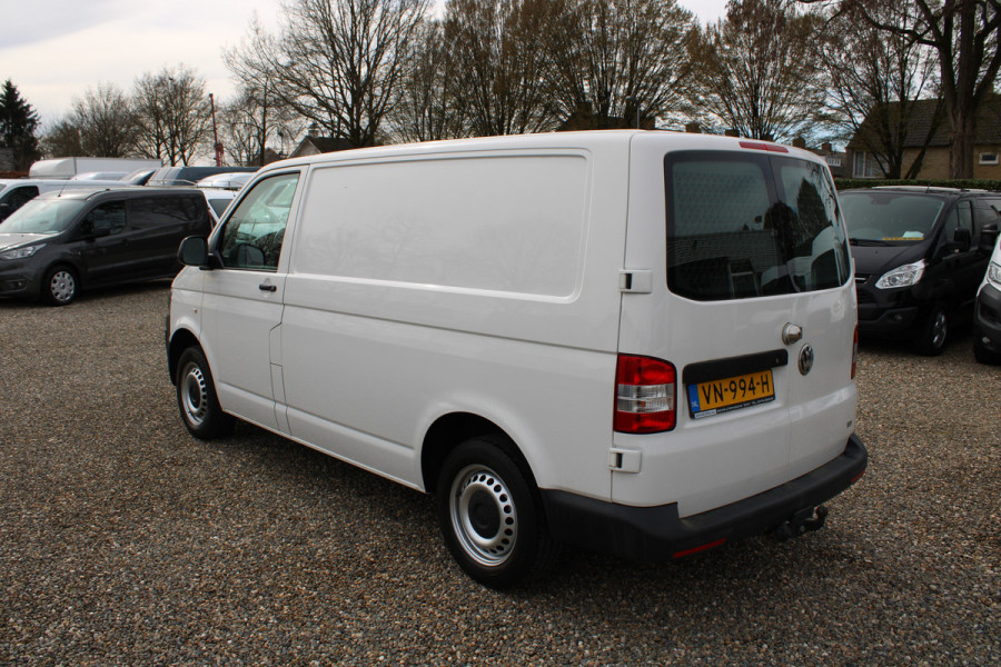 Volkswagen Transporter 2.0 TDI L1H1 Airco trekhaak 3-zits