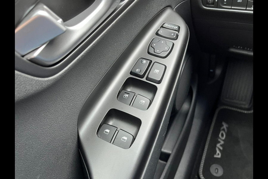 Hyundai Kona EV Fashion 64 kWh | Adaptieve Cruise control | Stoelverwarming | Navi | Led verlichting |