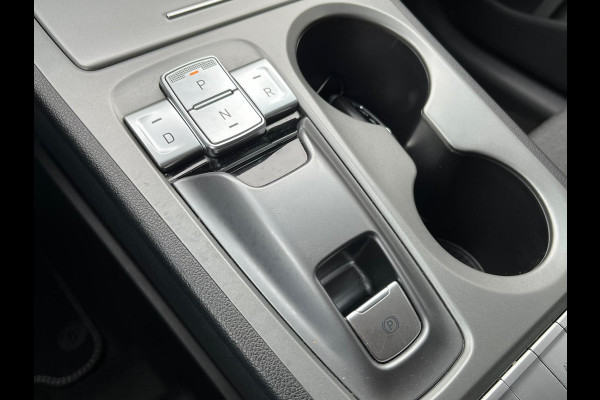 Hyundai Kona EV Fashion 64 kWh | Adaptieve Cruise control | Stoelverwarming | Navi | Led verlichting |