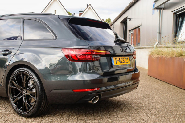 Audi A4 Avant 40 2.0TFSI S-line Black Edition Facelift 190pk S-Tronic! 1e Eig|DLR|Panoramadak|Virtual Cockpit|Leder|LED|ACC|Black