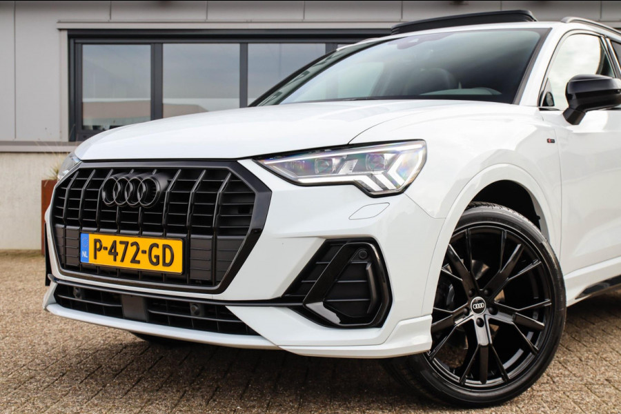 Audi Q3 35 TFSI 1.5 TFSI S Line Pro Line S 150pk S-Tronic 1e Eig|DLR|Panoramadak|Virtual Cockpit|LED Matrix|Leder|ACC|20inch|Black