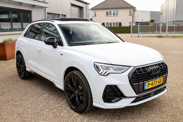 Audi Q3 35 TFSI 1.5 TFSI S Line Pro Line S 150pk S-Tronic 1e Eig|DLR|Panoramadak|Virtual Cockpit|LED Matrix|Leder|ACC|20inch|Black