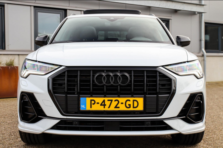 Audi Q3 35 TFSI 1.5 TFSI S Line Pro Line S 150pk S-Tronic 1e Eig|DLR|Panoramadak|Virtual Cockpit|LED Matrix|Leder|ACC|20inch|Black