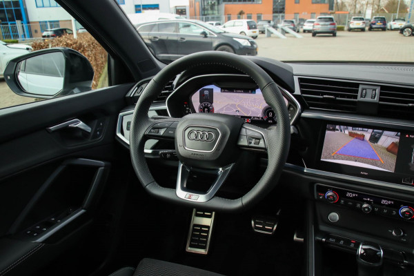 Audi Q3 35 TFSI 1.5 TFSI S Line Pro Line S 150pk S-Tronic 1e Eig|DLR|Panoramadak|Virtual Cockpit|LED Matrix|Leder|ACC|20inch|Black