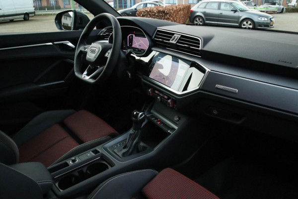 Audi Q3 35 TFSI 1.5 TFSI S Line Pro Line S 150pk S-Tronic! 1e|Panoramadak|Virtual Cockpit|LED Matrix|Leder elektrisch|20inch|Black