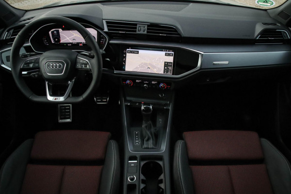 Audi Q3 35 TFSI 1.5 TFSI S Line Pro Line S 150pk S-Tronic! 1e|Panoramadak|Virtual Cockpit|LED Matrix|Leder elektrisch|20inch|Black