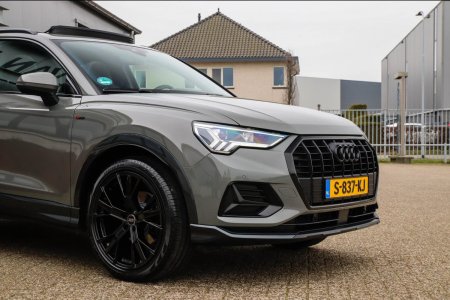 Audi Q3 35 TFSI 1.5 TFSI S Line Pro Line S 150pk S-Tronic! 1e|Panoramadak|Virtual Cockpit|LED Matrix|Leder elektrisch|20inch|Black