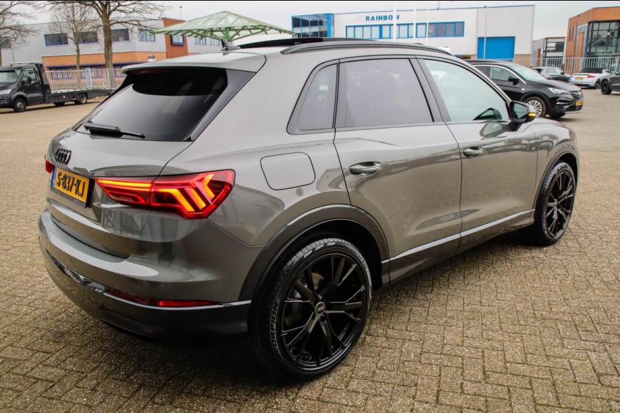 Audi Q3 35 TFSI 1.5 TFSI S Line Pro Line S 150pk S-Tronic! 1e|Panoramadak|Virtual Cockpit|LED Matrix|Leder elektrisch|20inch|Black