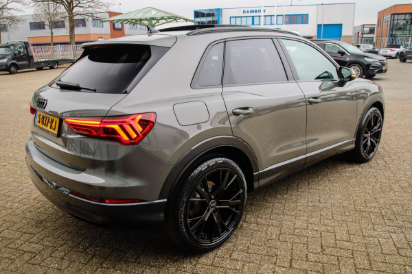 Audi Q3 35 TFSI 1.5 TFSI S Line Pro Line S 150pk S-Tronic! 1e|Panoramadak|Virtual Cockpit|LED Matrix|Leder elektrisch|20inch|Black