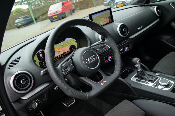 Audi A3 Sportback 1.5 TFSI Pro Line S S-line Facelift 150pk S-Tronic! 1e|DLR|Virtual Cockpit|Panoramadak|LED Matrix|Black|Trekhaak