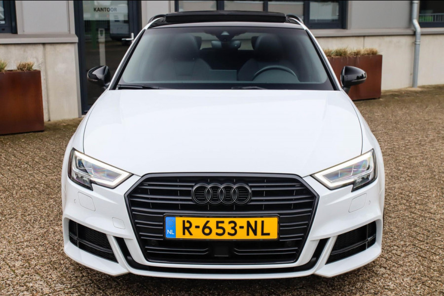 Audi A3 Sportback 1.5 TFSI Pro Line S S-line Facelift 150pk S-Tronic! 1e|DLR|Virtual Cockpit|Panoramadak|LED Matrix|Black|Trekhaak