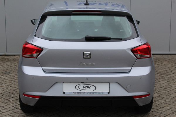 Seat Ibiza 1.0-96pk TSI Style. NIEUWSTE MODEL. In nieuwstaat ! Volautm. airco, camera, elektr ramen v+a, LED verlichting, stoelverwarming, metallic lak, Isofix, LM wielen, Apple Carplay / Android auto etc.