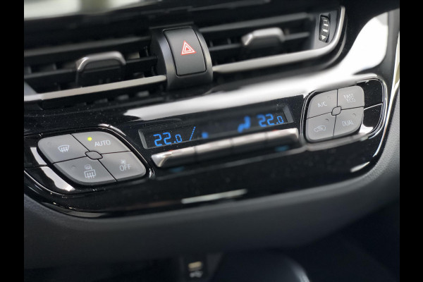Toyota C-HR 1.8 Hybrid Active | Garantie t/m 2032, Apple CarPlay/Android Auto, Lichtmetalen velgen, Bluetooth, Parkeercamera