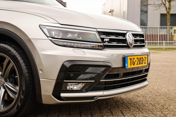 Volkswagen Tiguan 2.0TSI 4Motion Highline R-Line 180pk DSG! 1e Eig|DLR|Panoramadak|Virtual Cockpit|LED|Camera|HUD|19inch|Trekhaak