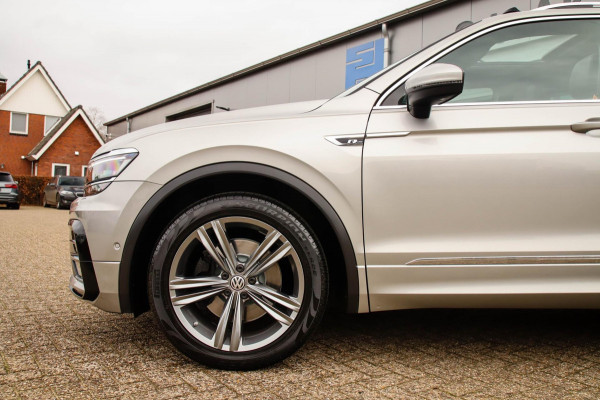 Volkswagen Tiguan 2.0TSI 4Motion Highline R-Line 180pk DSG! 1e Eig|DLR|Panoramadak|Virtual Cockpit|LED|Camera|HUD|19inch|Trekhaak