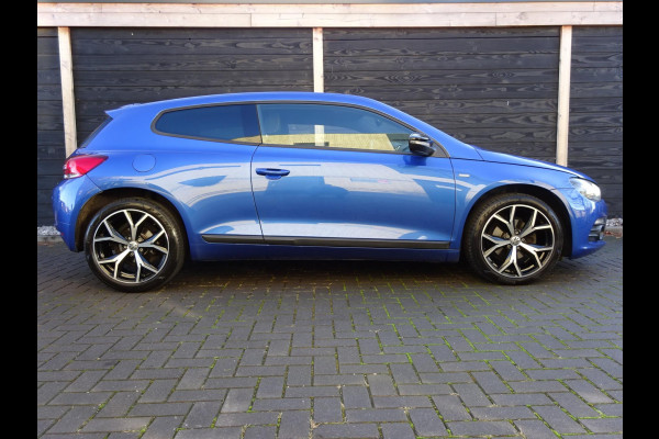 Volkswagen Scirocco 1.4 TSI 122PK Clima/FM nav/18"/Xenon/ 90.642KM!!!