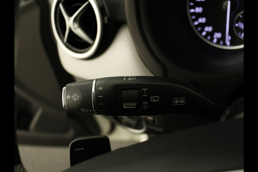 Mercedes-Benz B-Klasse 180 Automaat Navigatie | Airconditioning | stoelverwarming | Nu tijdelijk te financiëren tegen 3,90% rente (actie loopt t/m 15-5-2020)