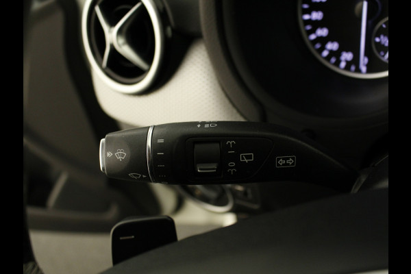 Mercedes-Benz B-Klasse 180 Automaat Navigatie | Airconditioning | stoelverwarming | Nu tijdelijk te financiëren tegen 3,90% rente (actie loopt t/m 15-5-2020)