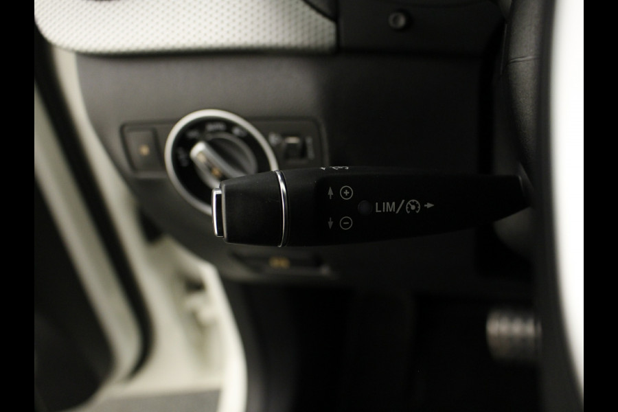 Mercedes-Benz B-Klasse 180 Automaat Navigatie | Airconditioning | stoelverwarming | Nu tijdelijk te financiëren tegen 3,90% rente (actie loopt t/m 15-5-2020)