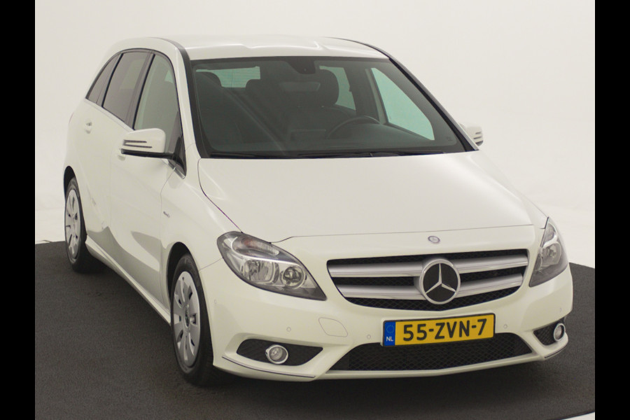 Mercedes-Benz B-Klasse 180 Automaat Navigatie | Airconditioning | stoelverwarming | Nu tijdelijk te financiëren tegen 3,90% rente (actie loopt t/m 15-5-2020)