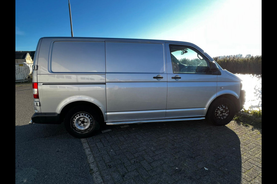 Volkswagen Transporter 2.0 TDI LH1 geïsoleerde laadruimte enkel cabine