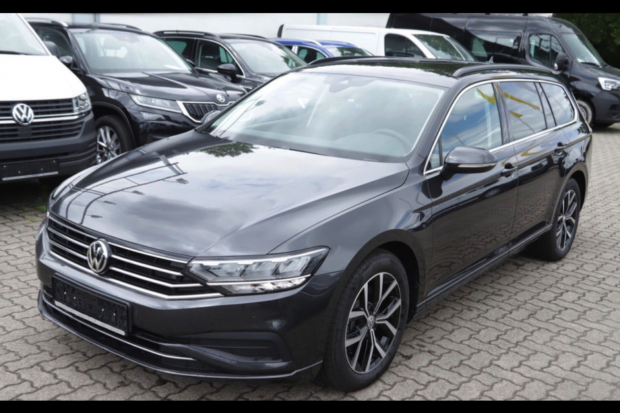 Volkswagen Passat Variant 1.5 TSI Business LED NAV 17