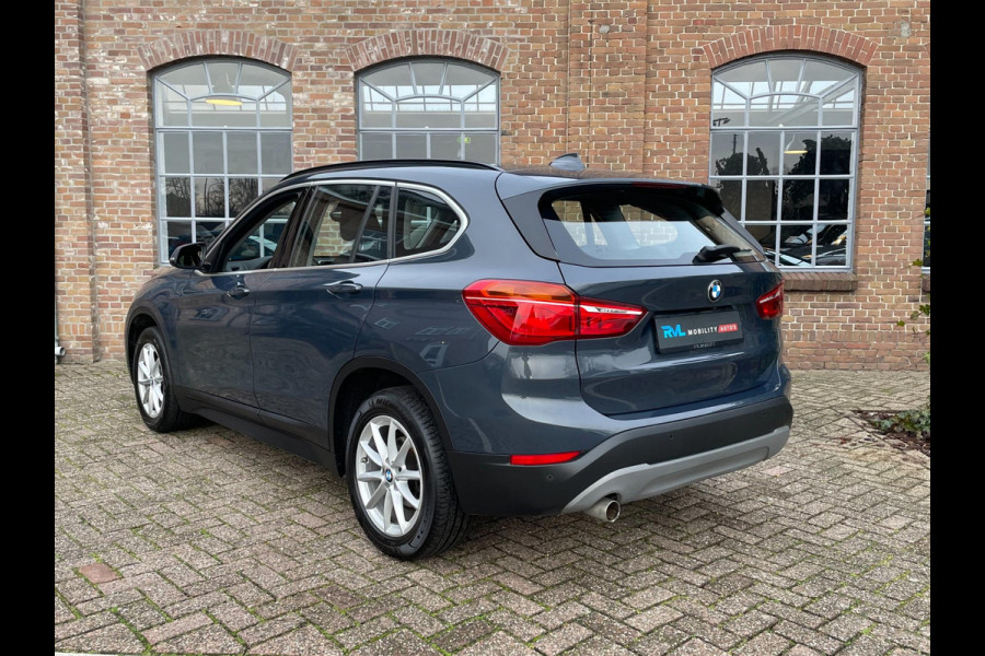 BMW X1 SDrive18i Executive Navigatie Camera Stoelverwarming Clima