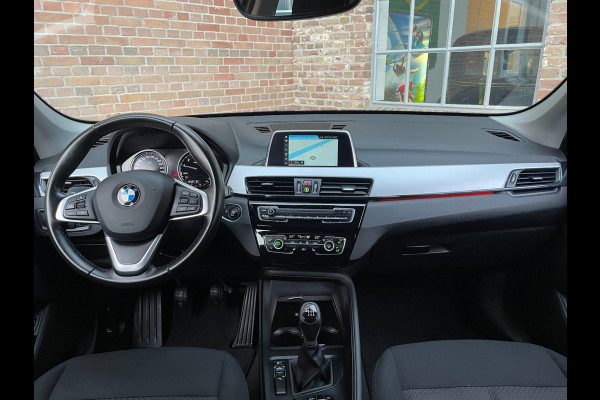 BMW X1 SDrive18i Executive Navigatie Camera Stoelverwarming Clima