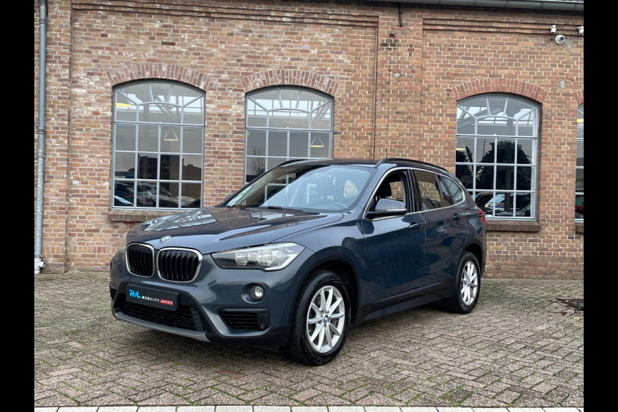 BMW X1 SDrive18i Executive Navigatie Camera Stoelverwarming Clima