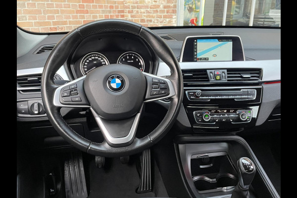 BMW X1 SDrive18i Executive Navigatie Camera Stoelverwarming Clima