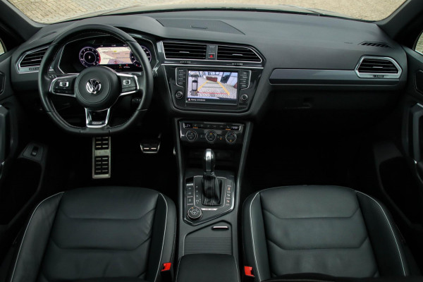 Volkswagen Tiguan 2.0TSI 4Motion Highline R-Line 180pk DSG! 1e|Panoramadak|Virtual Cockpit|LED Plus|Leder elektrisch|Camera|19inch