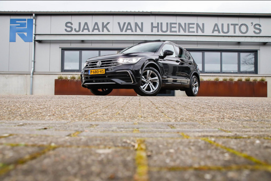 Volkswagen Tiguan 1.5 TSI R-Line Business+ 150pk DSG! NIEUW|Panoramadak|Virtual Cockpit|IQ LED Plus|NAVI|ACC|Lane|Harman Kardon|19