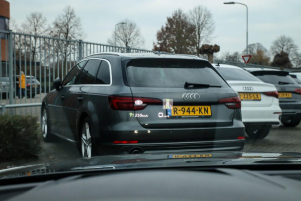 Audi A4 Avant 45 2.0TFSI S-line Black Edition Facelift 252pk S-Tronic! 1e Eig|DLR|Panoramadak|Virtual Cockpit|Leder|LED|ACC|Black