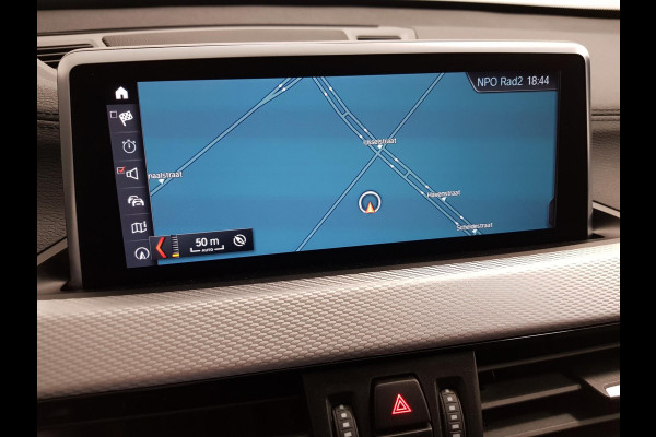 BMW X1 sDrive18i Steptronic M-Sport | Lederen Bekleding | Navigatie | Climate Control | Camera | Parkeer Sensoren