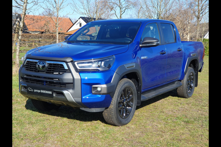 Toyota Hilux 2.8 D-4D Double Cab INVINCEBLE OP VOORRAAD