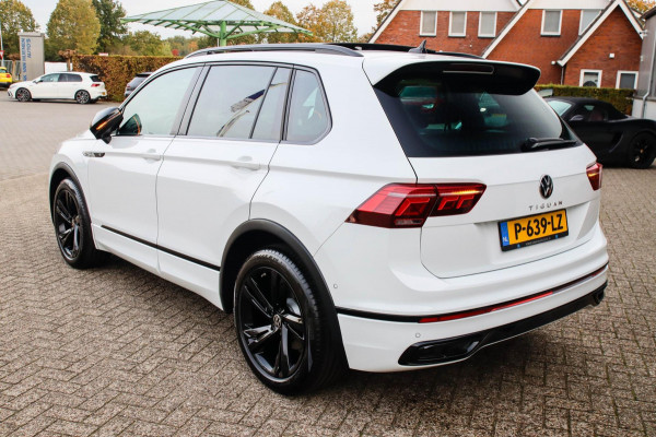 Volkswagen Tiguan 1.5TSI R-Line Business+ 150pk DSG Panoramadak|Virtual Cockpit|IQ LED Plus|NAVI|ACC|Lane+Side|Harman Kardon|Black