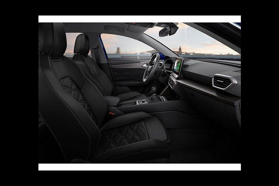 Seat Leon Sportstourer 1.5 eTSI 150 pk DSG FR / Xcellence Business