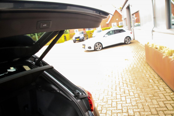 Audi Q3 35 1.5 TFSI S Line Pro Line S 150pk S-Tronic! 1e Eig|NL|DLR|Panoramadak|Virtual Cockpit|LED Matrix|Leder|19inch|Black Pack