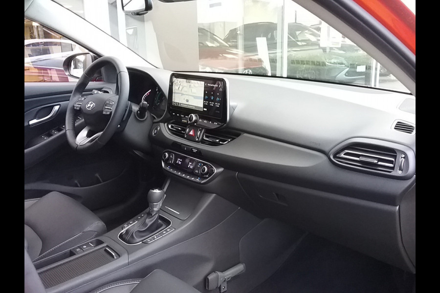 Hyundai i30 Wagon 1.5 T-GDi MHEV Premium | automaat | 160 PK