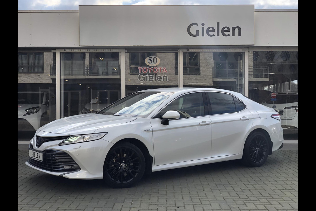 Toyota Camry 2.5 Hybrid 218pk Executive | Dodehoekherkenning, Leer, Stoelverwarming, Navigatie, Parkeersensoren, BTW Auto