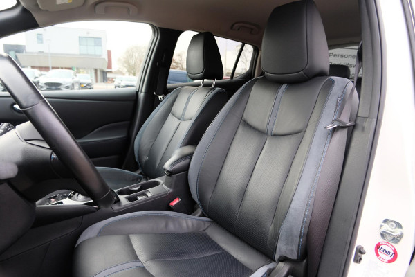 Nissan Leaf 3.Zero Limited Edition 62 kWh Trekhaak | Adaptive Cruise | Dealer onderhouden | Camera | Stoelverwaming | Navigatie