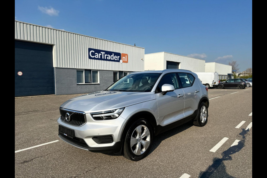 Volvo XC40 1.5 T3 Momentum Leder Navigatie PDC 18" lmv