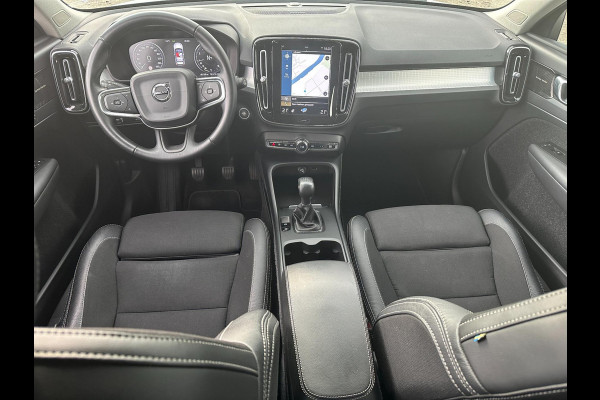 Volvo XC40 1.5 T3 Momentum Leder Navigatie PDC 18" lmv