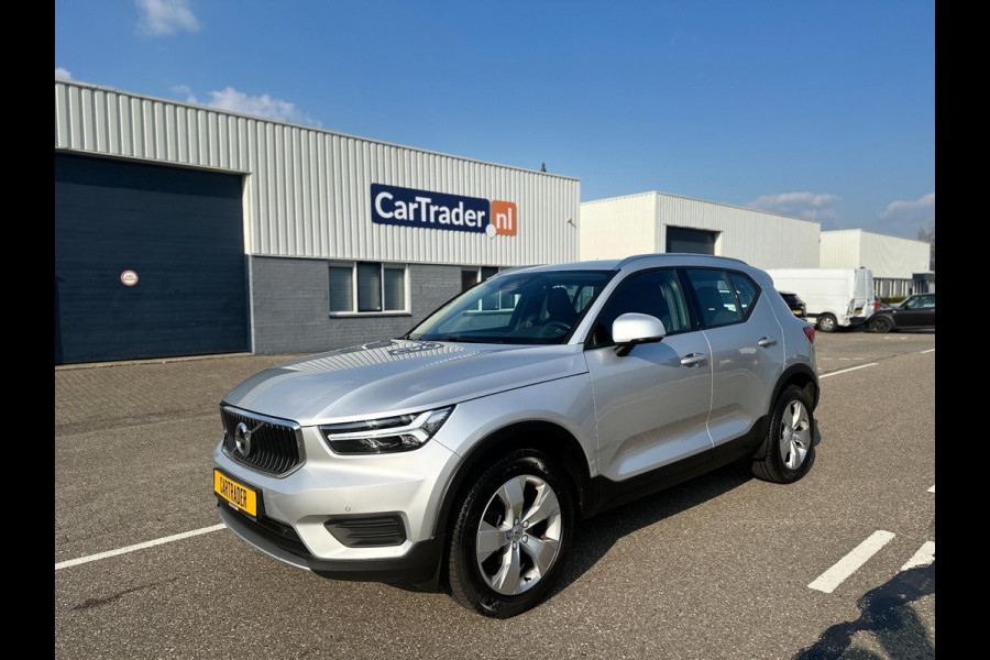 Volvo XC40 1.5 T3 Momentum Leder Navigatie PDC 18" lmv