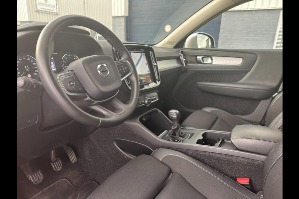 Volvo XC40 1.5 T3 Momentum Leder Navigatie PDC 18" lmv