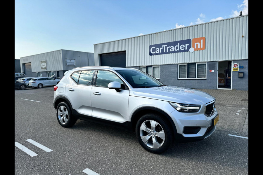 Volvo XC40 1.5 T3 Momentum Leder Navigatie PDC 18" lmv