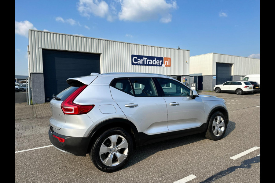 Volvo XC40 1.5 T3 Momentum Leder Navigatie PDC 18" lmv