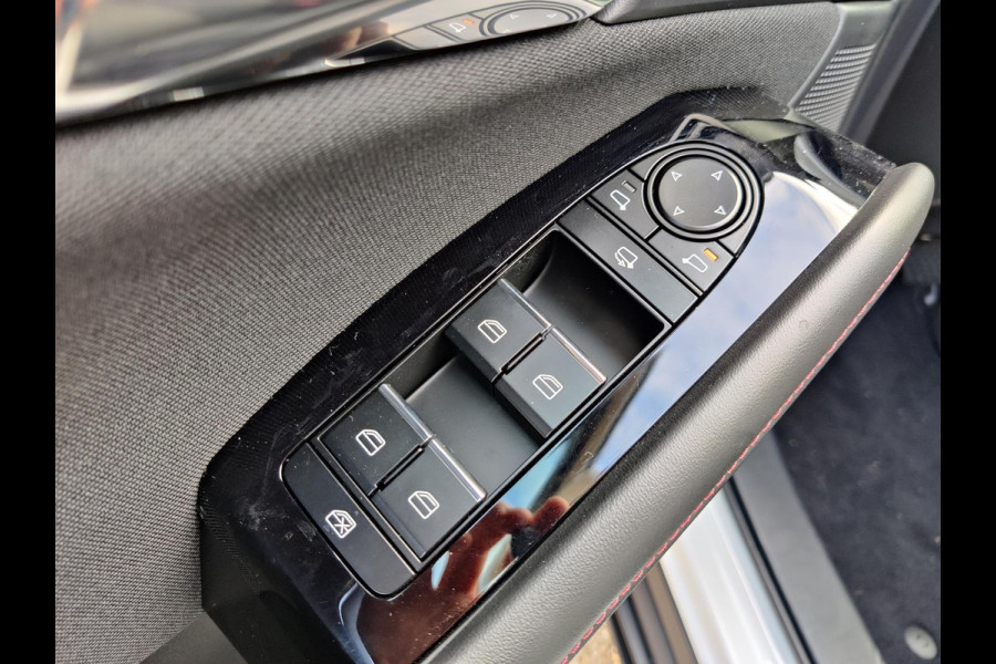 Mazda CX-30 2.0 e-SkyActiv-X Homura Automaat | NIEUW TE REGISTREREN | STOELVERWARMING | ACHTERUITRIJCAMERA |