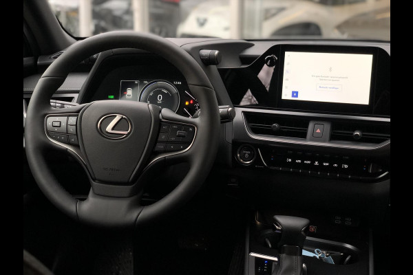 Lexus UX 250h 184pk Business Line | Nieuw model MY2023, Dodehoekherkenning, Parkeersensoren, 18 inch, Keyless, Stoel + Stuurverwarming