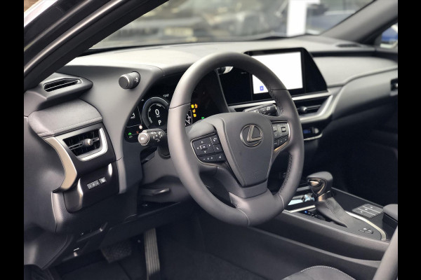 Lexus UX 250h 184pk Business Line | Nieuw model MY2023, Dodehoekherkenning, Parkeersensoren, 18 inch, Keyless, Stoel + Stuurverwarming